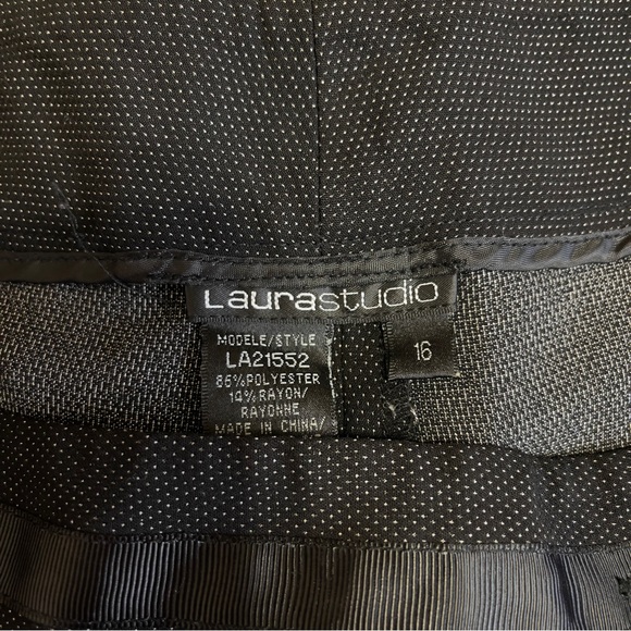 Laura studio High Waist Wide Leg Pants, in great condition. - Picture 6 of 6